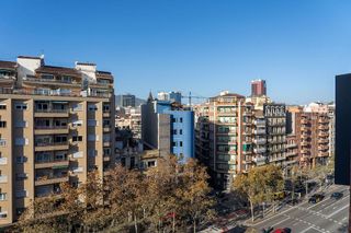 Piso en venta en La Font de la Guatlla en Barcelona