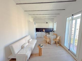 Piso en venta en La Font de la Guatlla en Barcelona