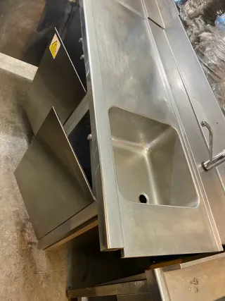 Fregadero de acero inoxidable