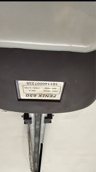 Motor y guía puerta garaje Globmatic