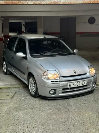 Renault Clio 2001