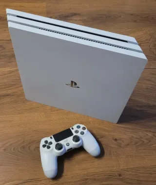 PS4 Pro 1TB Glacier White Destiny 2 + juegos