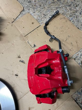 Frenada Brembo 2 pistones Ford Focus ST 2018-2025