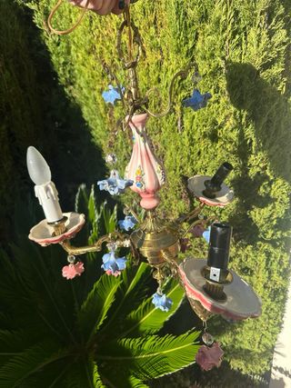 Lámpara de araña de cerámica y metal