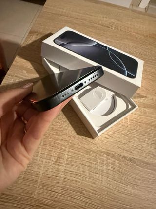 iPhone 16 Pro 128GB Negro