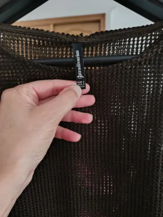 Camiseta Stradivarius manga larga, talla S