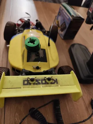 Coche RC Kyosho Inferno Amarillo( A Batería)