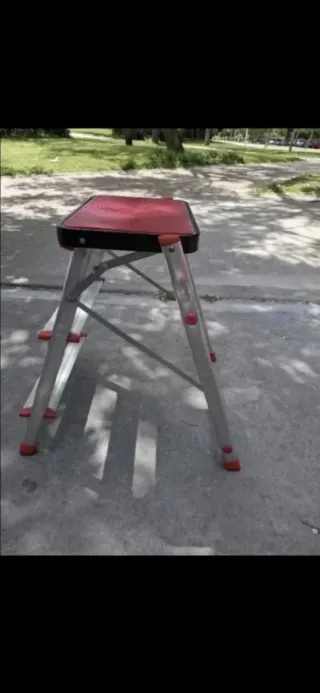 Escalera aluminio 3 peldaños