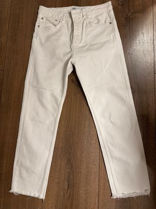 Pantalón blanco Zara