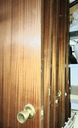 7 Puertas Madera con Cerraduras