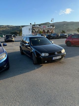 Volkswagen Golf 2003