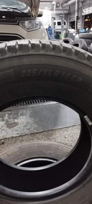 Neumáticos Michelin Agilis Camping 225 75 R16 CP