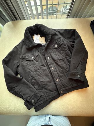 Chaqueta vaquera negra con forro