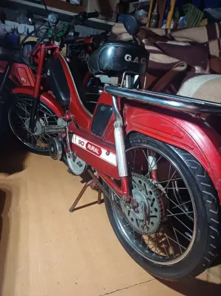 Careta pantalla clásica Mobylette vespino. Rieju