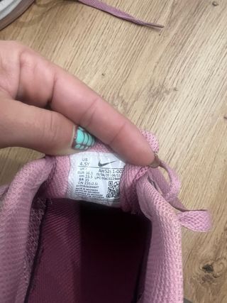 Zapatillas Nike rosas y negras