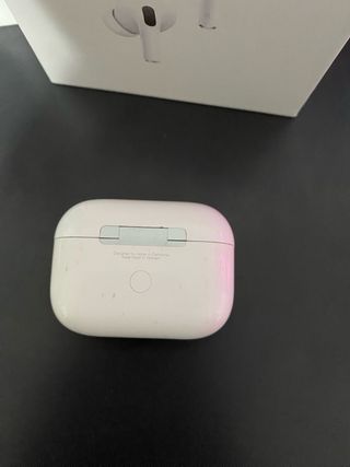 iPhone 15 Pro Max 256GB + AirPods Pro 2