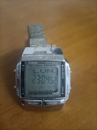 Reloj Casio Data Bank Multifunción