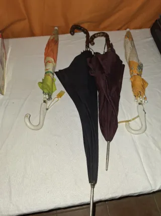 Lote 4 paraguas antiguos