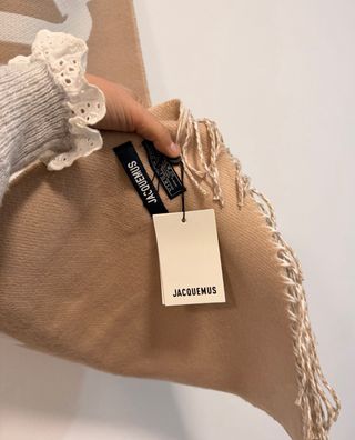 Bufanda Jacquemus Beige