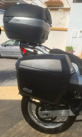 Juego Maletas y Baúl Moto GIVI + Anclajes