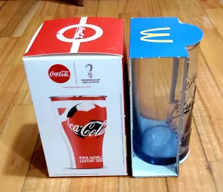 2 Bicchieri Coca-Cola Coppa del Mondo FIFA 2022 e McDonald's