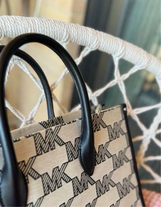 Bolso Michael Kors Tote Beige y Negro