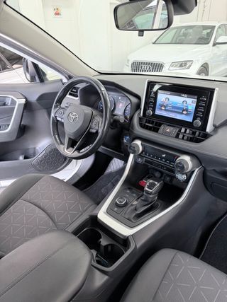 Toyota Rav4 2.5l 220H Black Edition 4WD