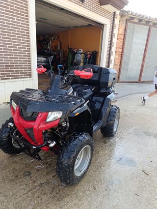 QUAD POLARIS Off-road