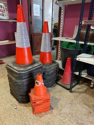Conos de señalización para obra