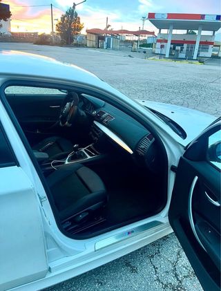 *BMW 118d Pack M 🟦🟥