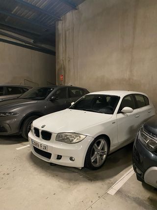 *BMW 118d Pack M 🟦🟥