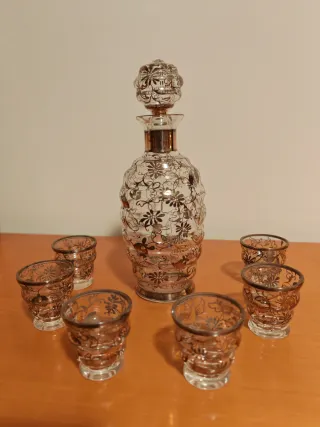 Set 6 bicchieri da liquore con bottiglia Vintage