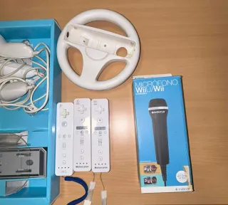 Nintendo Wii + 4 Mandos + Accesorios + Juego