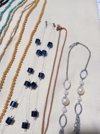 Lote 9 collane di bijouterie