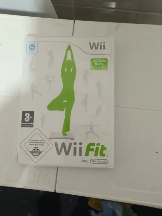 13 giochi di Wii Fit e un gioco con step sport