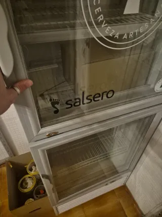 Nevera expositora con dos puertas