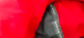 Chaqueta Zara Roja Impermeable Talla M