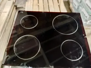 Vitrocerámica y horno en muy buen estado