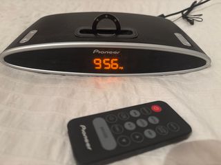 Radio Despertador Pioneer Negro/Plata