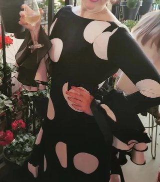 Traje Flamenca Lunares Blanco y Negro