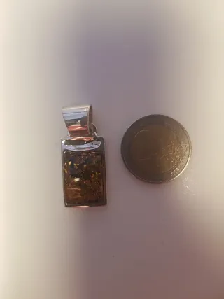 Colgantes de ámbar y plata