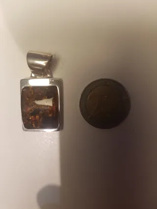 Colgantes de ámbar y plata
