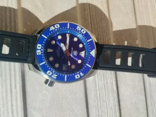 Reloj Steeldive Sumo Azul y Negro