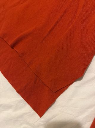 Jersey naranja cuello alto
