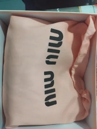 Bolso Miu Miu beige sin usar