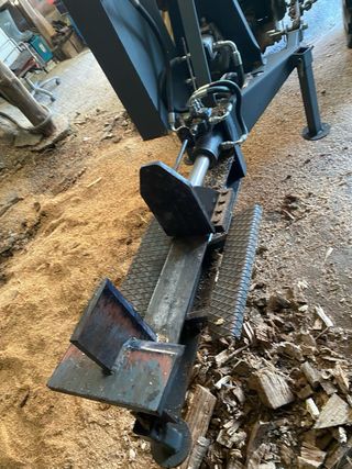 Astilladora de leña hidráulica