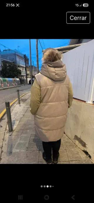 Chaleco largo acolchado beige