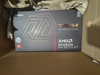 Tarjeta Gráfica ASROCK Taichi RX 9070 XT 16 GB