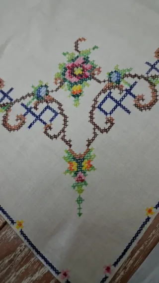 Tovaglietta da te'punto croce