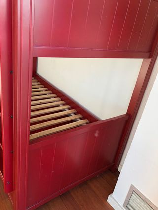 Litera con cama supletoria roja